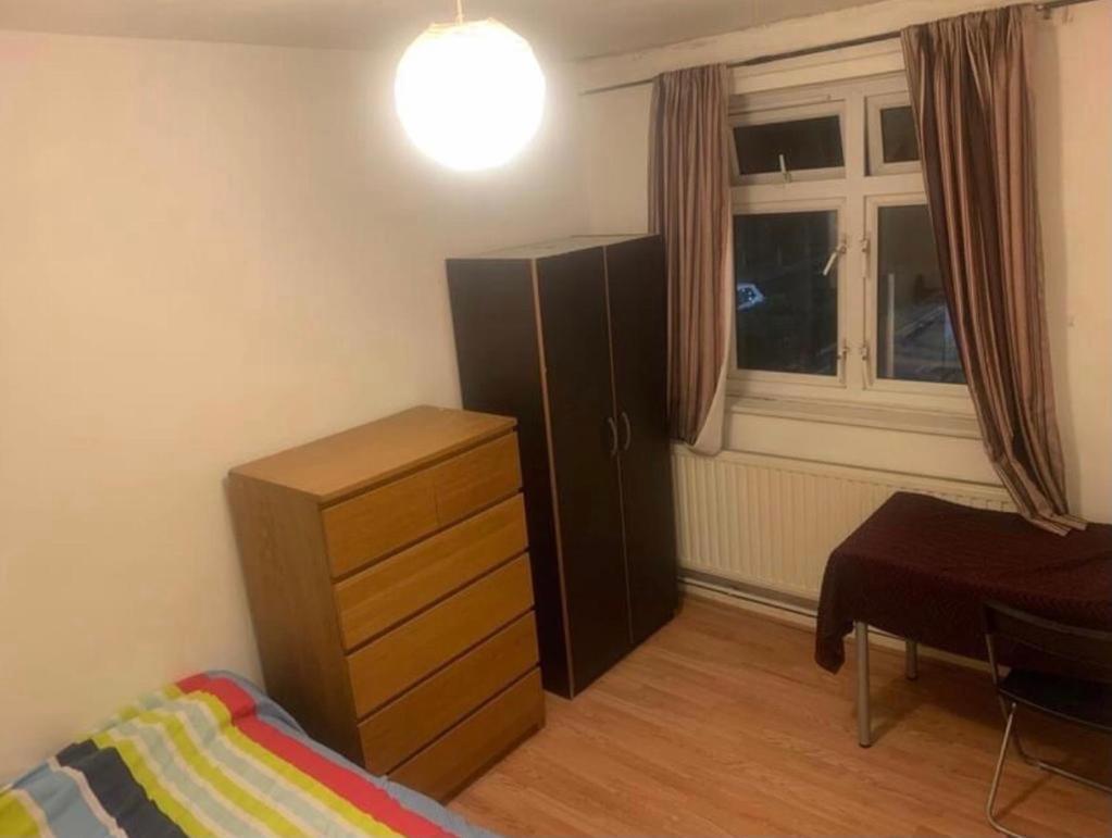 Arbnb Comfy Sleep Guest House Self Catering Private Bedrooms 60 Pound Per Night Per Person لندن المظهر الخارجي الصورة